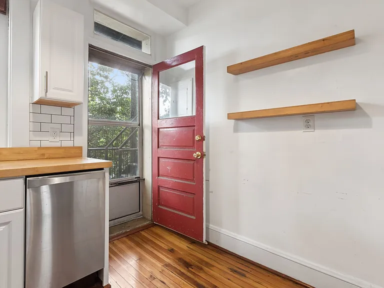 1323 Colonial Ave #3 — Photo 17