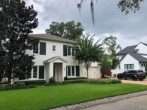 2nd image of 2061 Versailles Ave