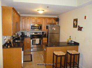 48 Dartmouth St, Worcester, MA 01604