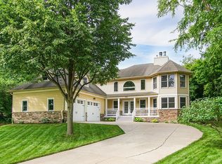 2545 Arbor Ct, Mendota Heights, MN 55120