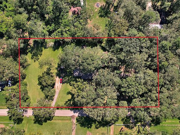 4th image of 20490 Lazy Creek Dr