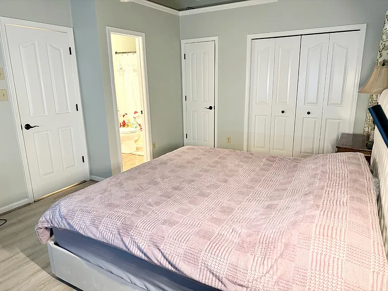 842 S Lake Cir #1 — Photo 13