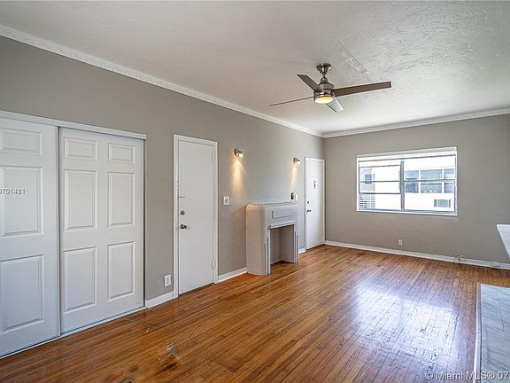 4th image of 848 Euclid Ave APT 4