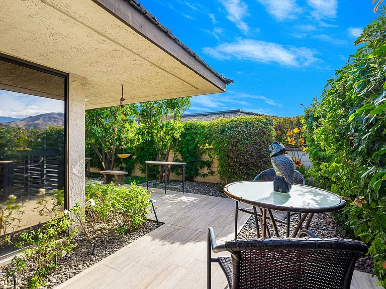 1 Briarcliff Ct — Photo 45