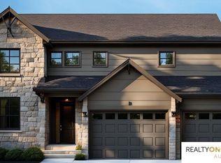 8688 S 23rd St, Gretna, NE 68147