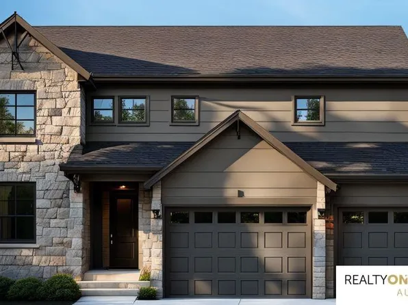 2205 Citta Cir, Cir, NE 68147