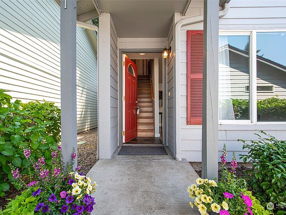 2nd image of 679 32nd Street #1