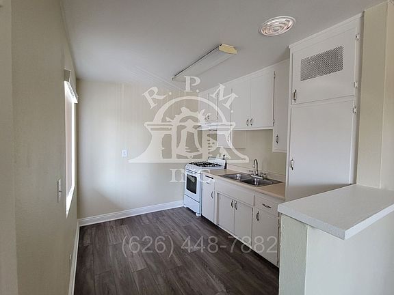 3rd image of 3850 Penn Mar Ave #18
