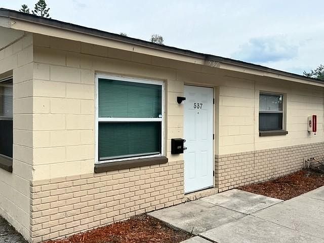1st image of 537 88th Ave N #102