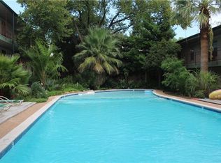 300 Crockett St APT 200, Austin, TX 78704