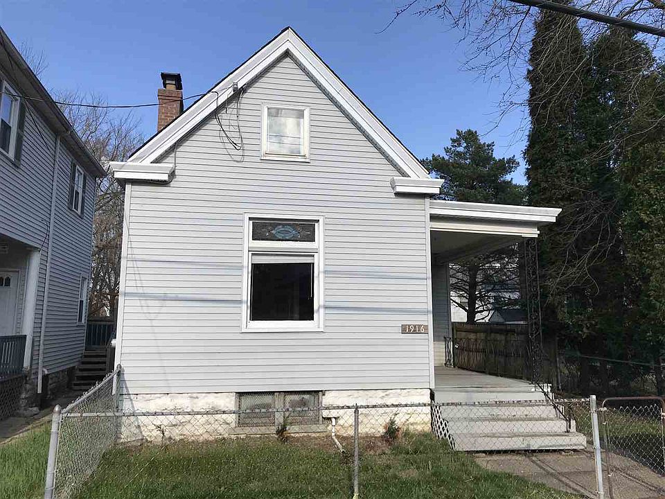 1st image of 1916 Howell St