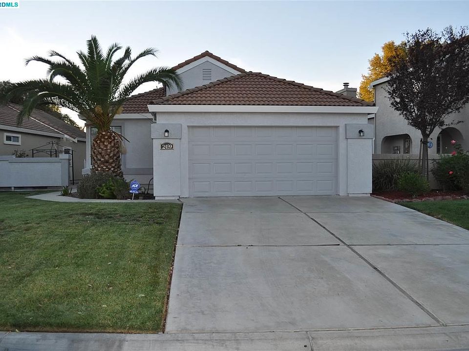 1st image of 2459 Cherry Hills Dr