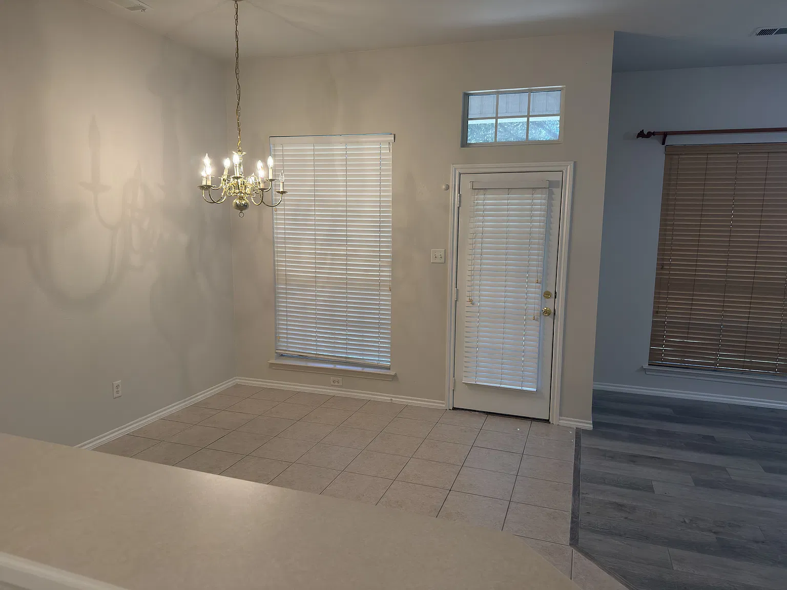 3 bed, 1980 sqft, $2,350 — Photo 4