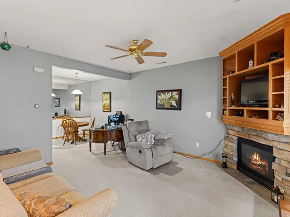 10415 Hickory Dr Unit 9, Urbandale, IA 50322