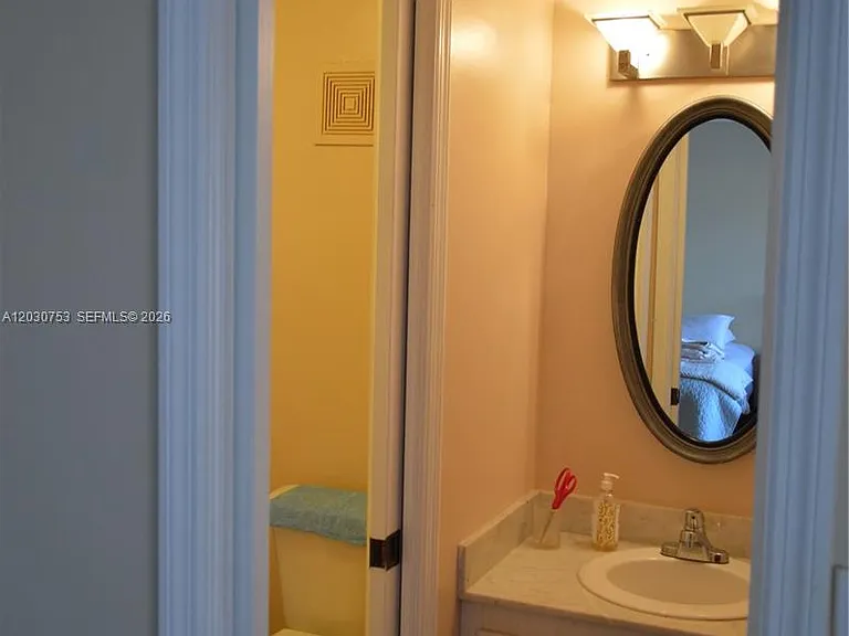 3932 Estepona Ave #7D5 — Photo 23