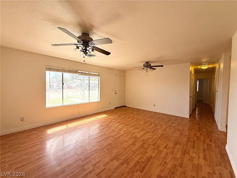 616 Greenway Rd — Photo 4