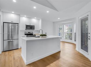 777 Riverside Dr APT 1530, Pompano Beach, FL 33071
