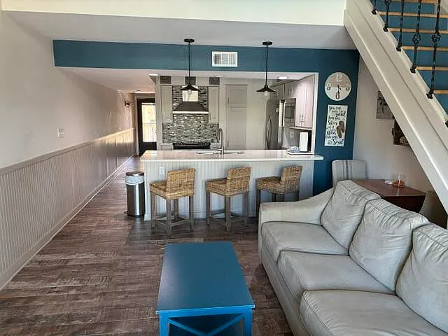 86 Driftwood Bay S #162 — Photo 9