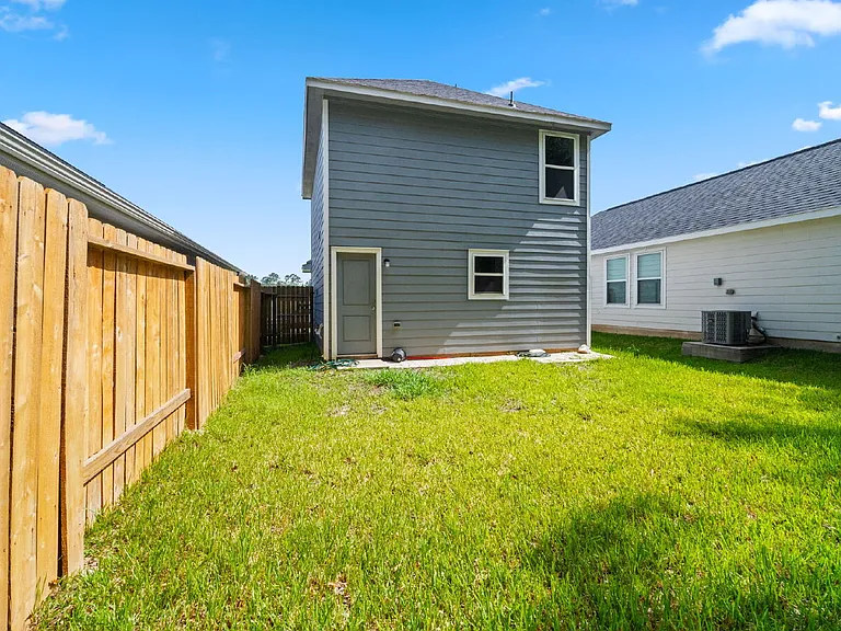16842 Marie Village Dr — Photo 15