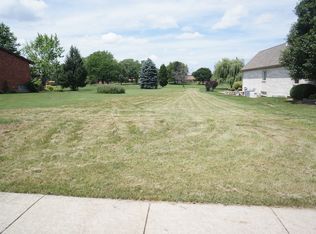 371 Fairway Dr, Beecher, IL 60401