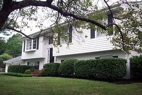 1st image of 951 Kenbridge Pl