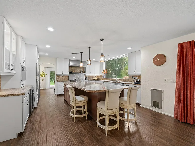 92 Squire Dr — Photo 25