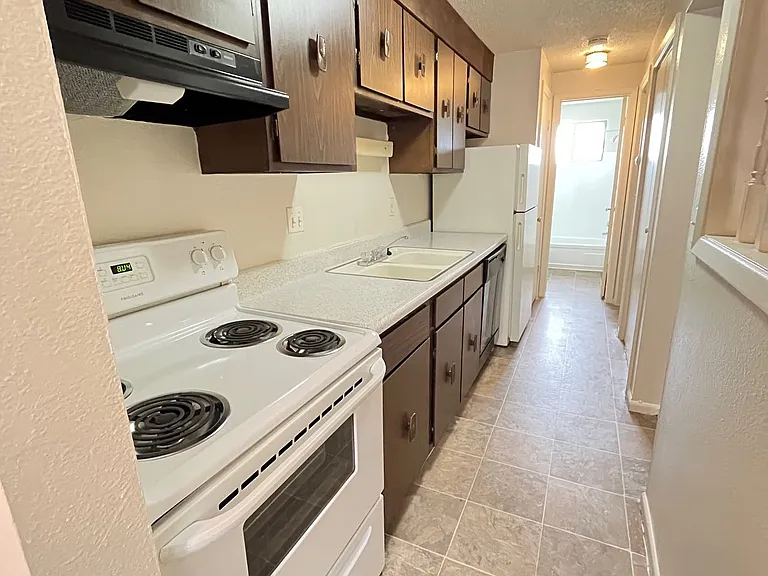 Garden Center Apt. 62, 64 & 70 — Photo 17