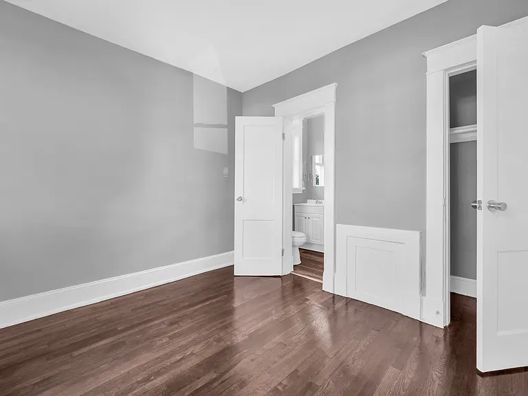 2419 Barton Ave #5 — Photo 14