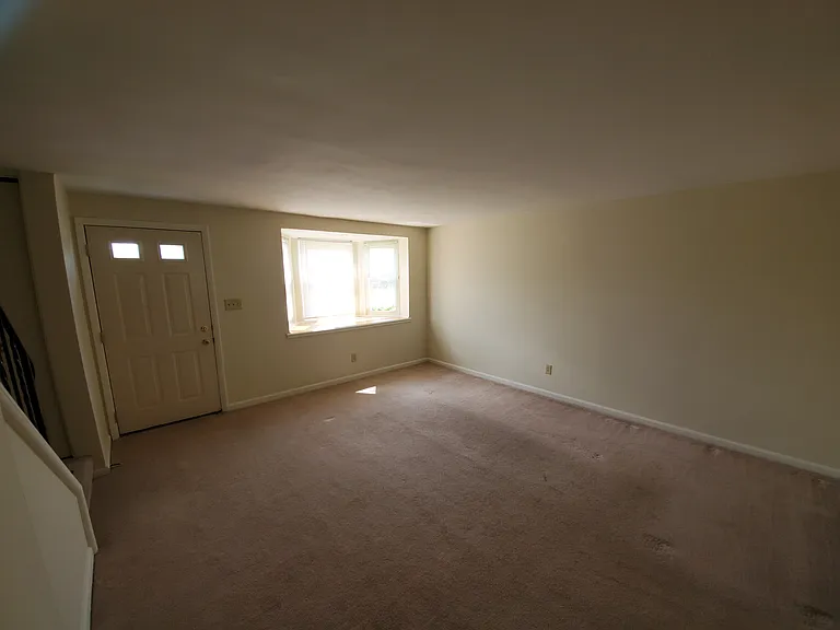 5265 Darien Rd — Photo 21