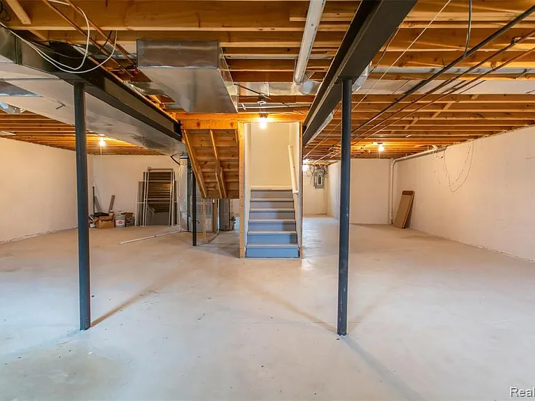 51334 W Hills Dr — Photo 30