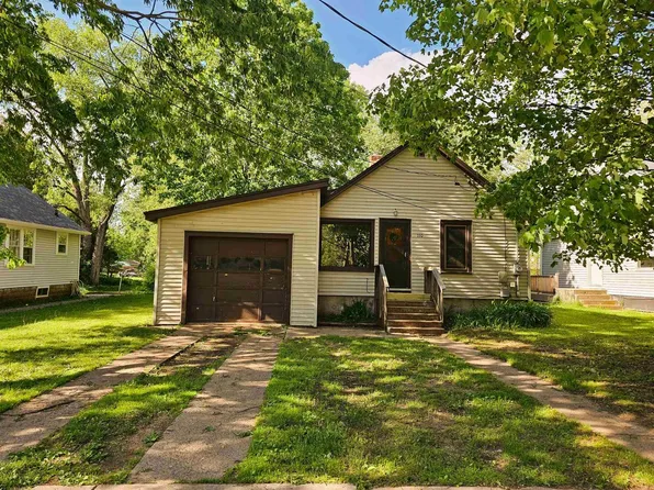 110 FAIRVIEW LANE, Nekoosa, WI 54457
