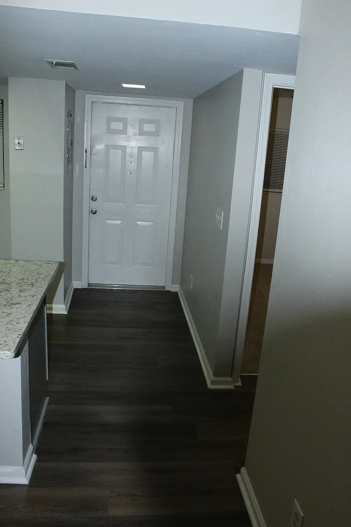 2 bed, 2.0 bath, 850 sqft, $1,340 — Photo 4