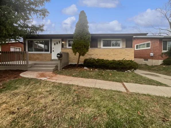 8265 Haskell Dr, Cincinnati, OH 45239