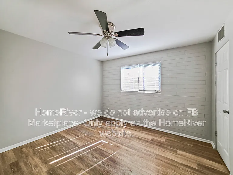 11211 W Missouri Ave — Photo 12