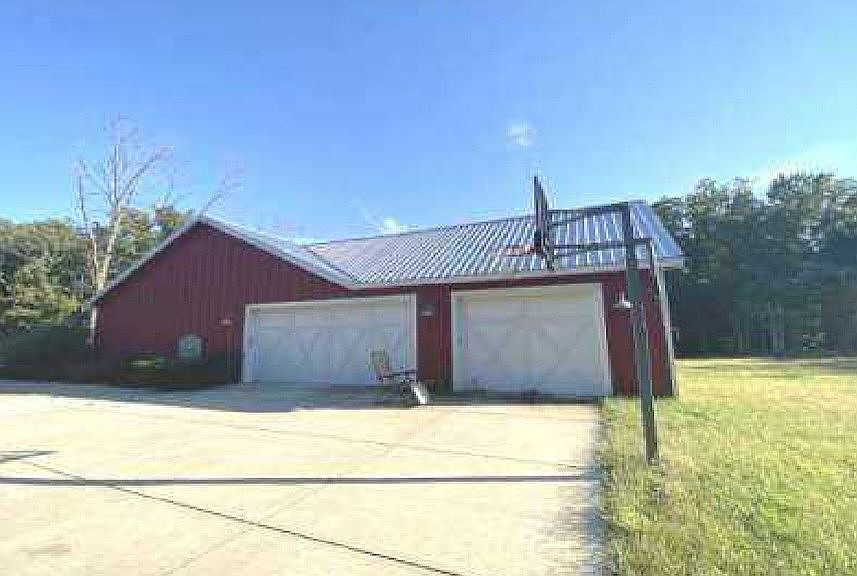 2nd image of 27297 Grant Ct