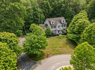 31 Seavey Brook Ln, Rochester, NH 03867