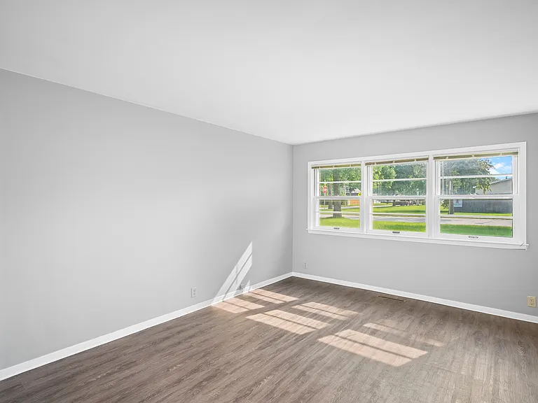 1704 Oak St #2 — Photo 6