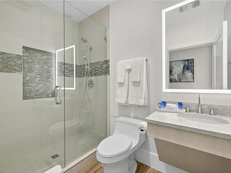 4001 Gulf Shore Blvd N #303 — Photo 34