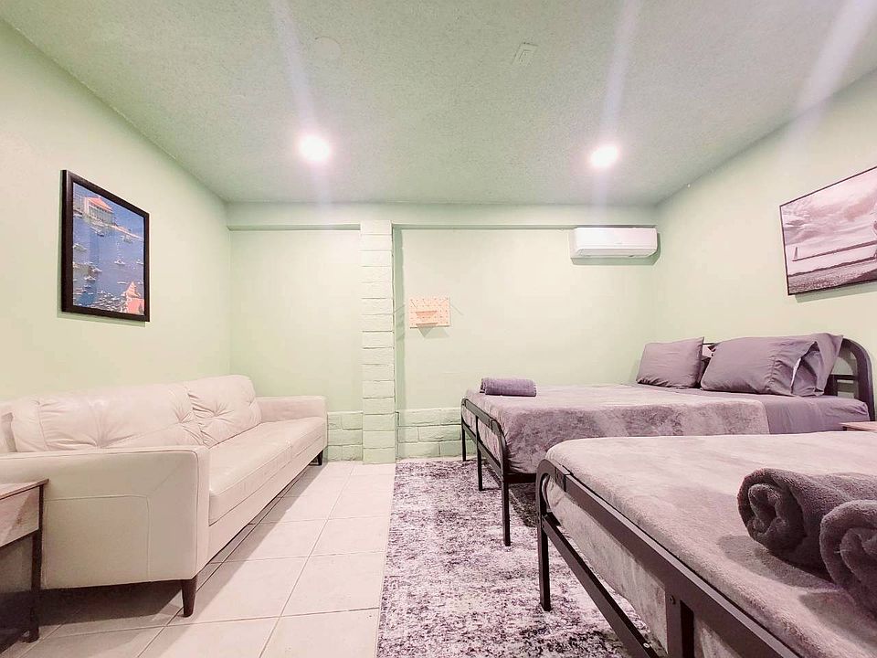 1st image of 10727 Elliott Ave #1E