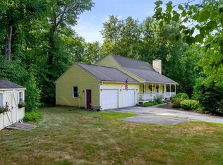 2 Oakwood Ter, Oxford, MA 01540