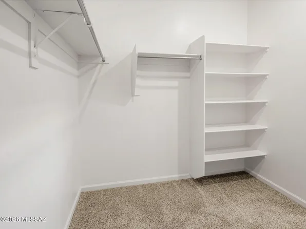 9751 N Summerstone Ave, Tucson, AZ 85743