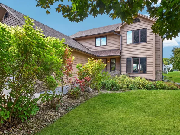 9231 Barrington Ter, Minneapolis, MN 55443