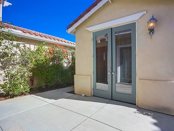 3rd image of 16390 Los Rosales St