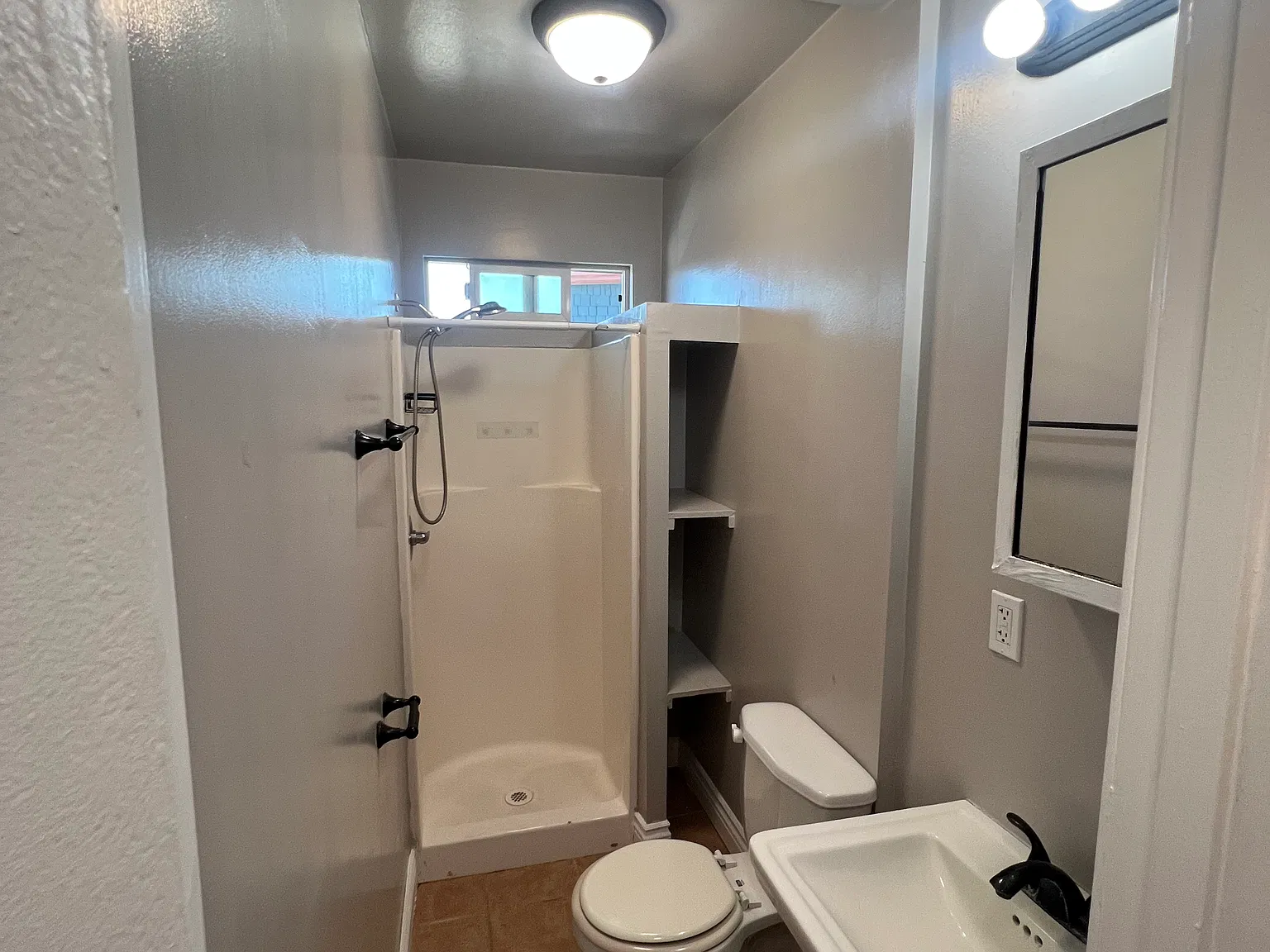 3 bed, 1000 sqft, $2,950 — Photo 4