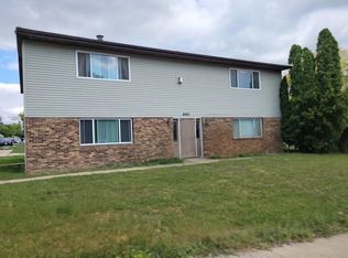 4002 Westover Rd SE #4, Cedar Rapids, IA 52403
