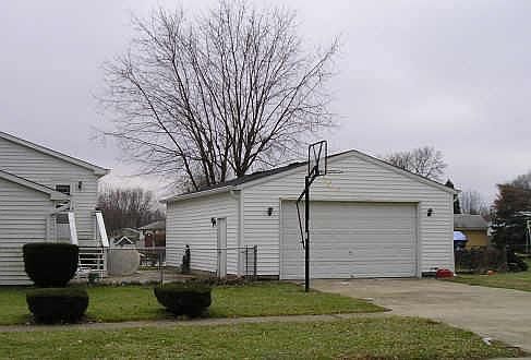 2nd image of 706 S Powhatan Dr