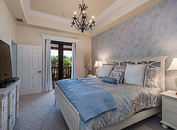 5th image of 555 5th Ave S #203