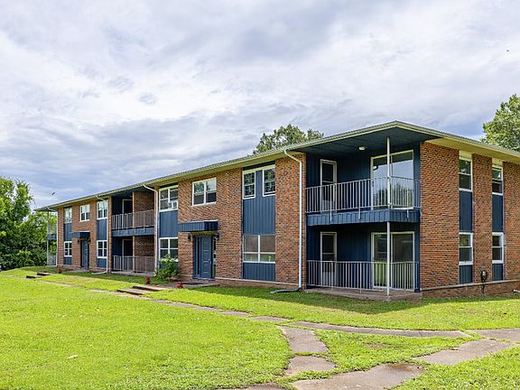 3rd image of 305 N Robinson Cir APT Be