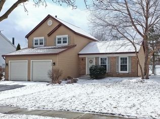 1960 Shetland Dr, Wheaton, IL