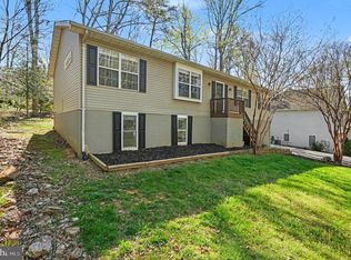 627 Mount Pleasant Dr, Locust Grove, VA